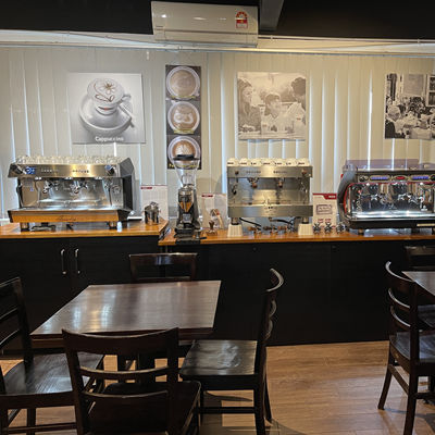 Pictures of how Stephen Yong Cafe Coffee Machine Supplier showroom and shop in Kuala Lumpur Malaysia. Also includes pictures of Stephen Yong Cafe Coffee Machine Supplier showroom and shop in Penang and other places.